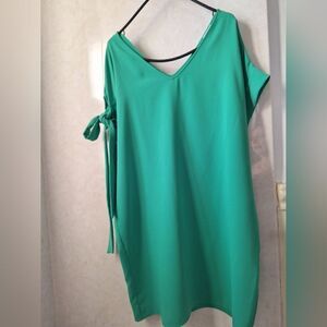 P.A.R.O.S.H. M green dress, side ribbon tie on sleeve
